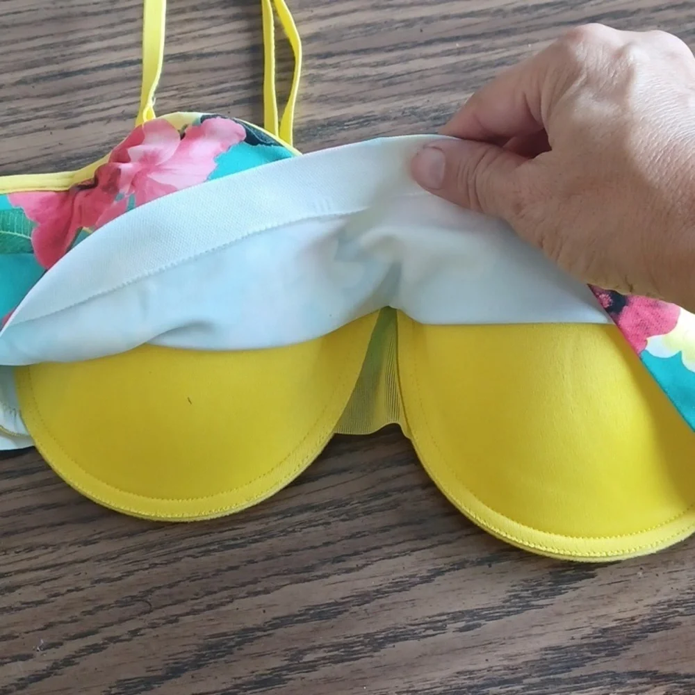 Urbanology Bikini Top Push Up color green/yellow/pink- Size 36C